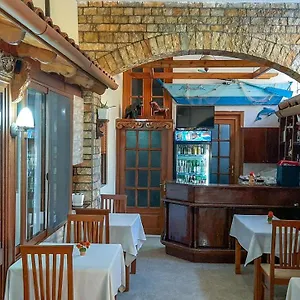 vila-korani.albaniahotels.org/