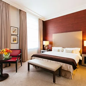4* מלון Radisson Blu Style Hotel,