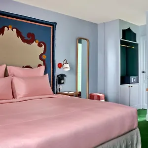 **** فندق De La Boetie فرنسا